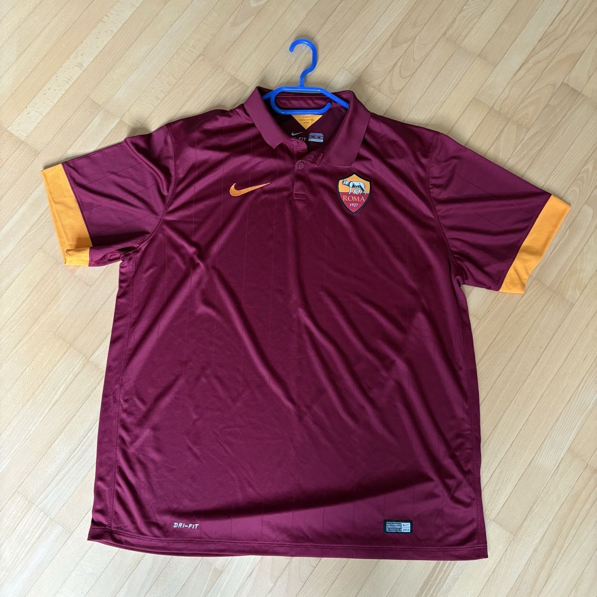 Nike Leibchen & Hosen: As Roma Trikot Nike – Gebraucht aus Winterthur von LaBodega