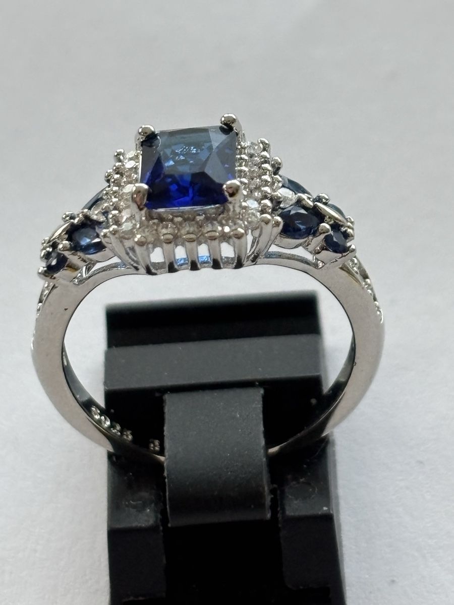 Anelli: Wunderschoener Ring Silber 925 mit  blauem Stein – Usato da Langnau am Albis venduto da flusspflege 2