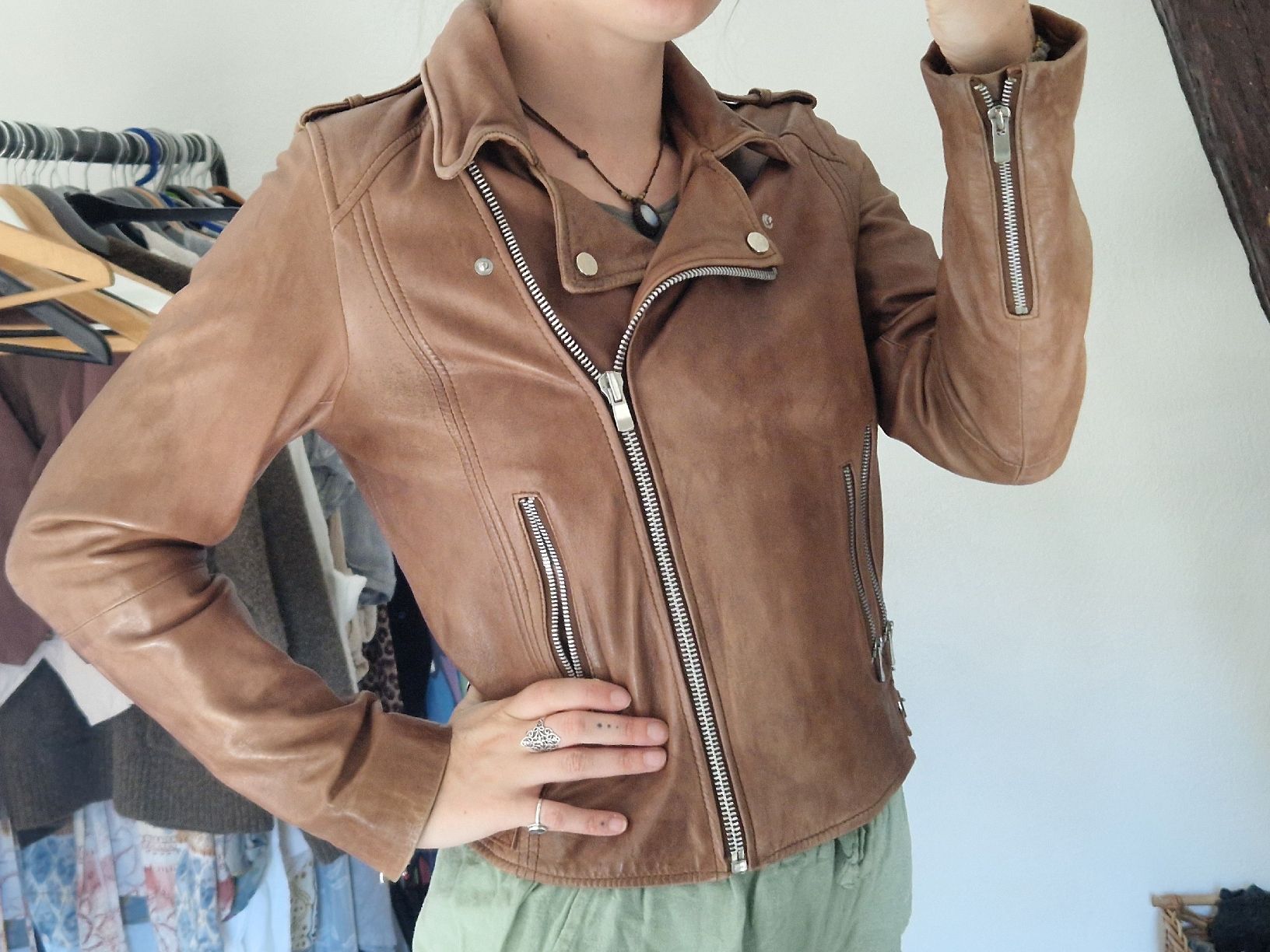 Mango Giacche: Mango Lederjacke, Gr. L, Top Zustand. – Usato da Ennenda venduto da Sabrinagiulia