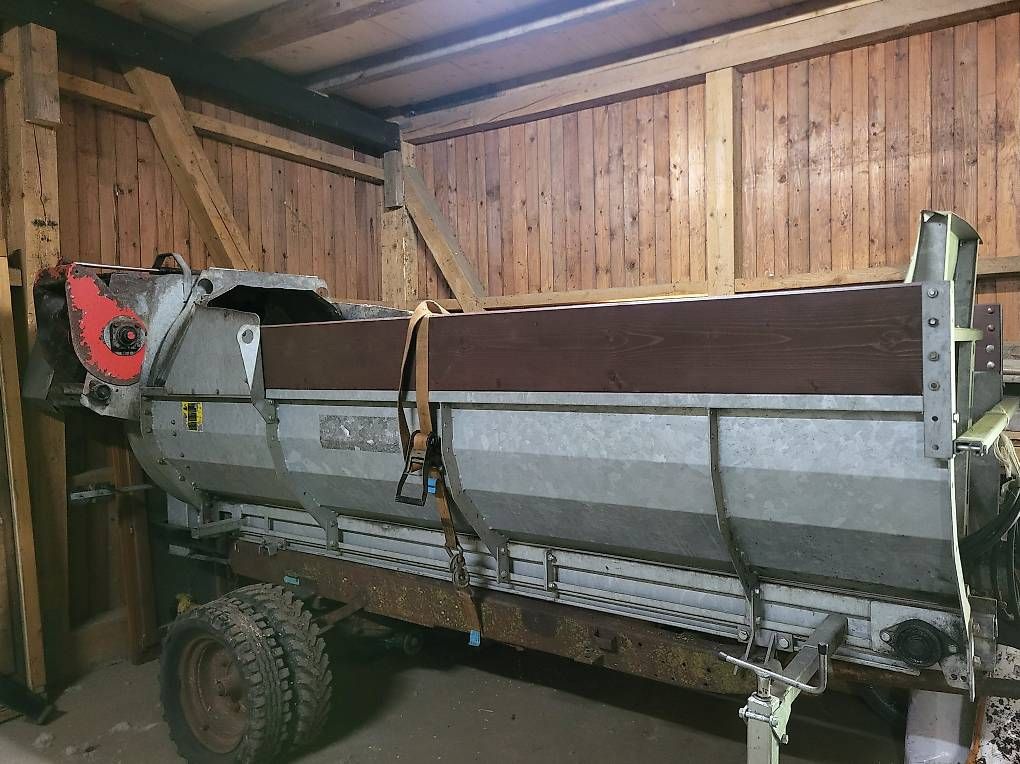 Gafner Spandiconcime: Gafner Mistzetter 3.5m3 – Usato da Rickenbach SZ venduto da han_mth5