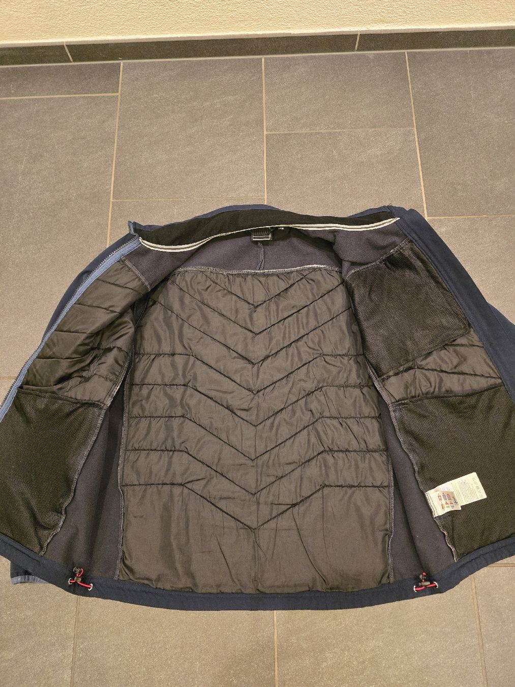 Icepeak Giacche: Softshelljacke Icepeak Gr. M Blau – Usato da Benken SG venduto da michaelaudi 1