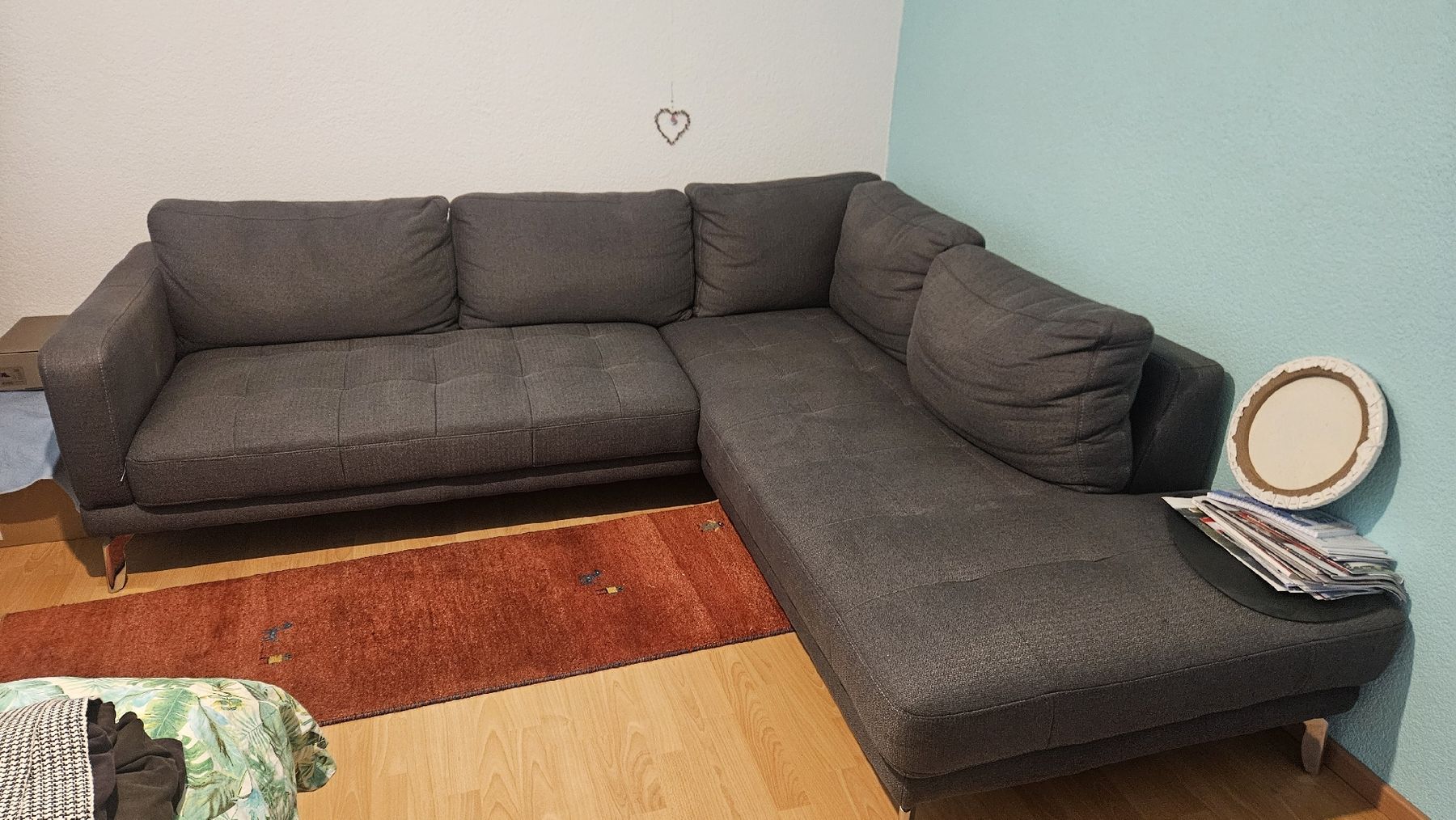Sofas: Sofa/Ecksofa neuwertig – Gebraucht aus Aarau von OnlyGoodStuff