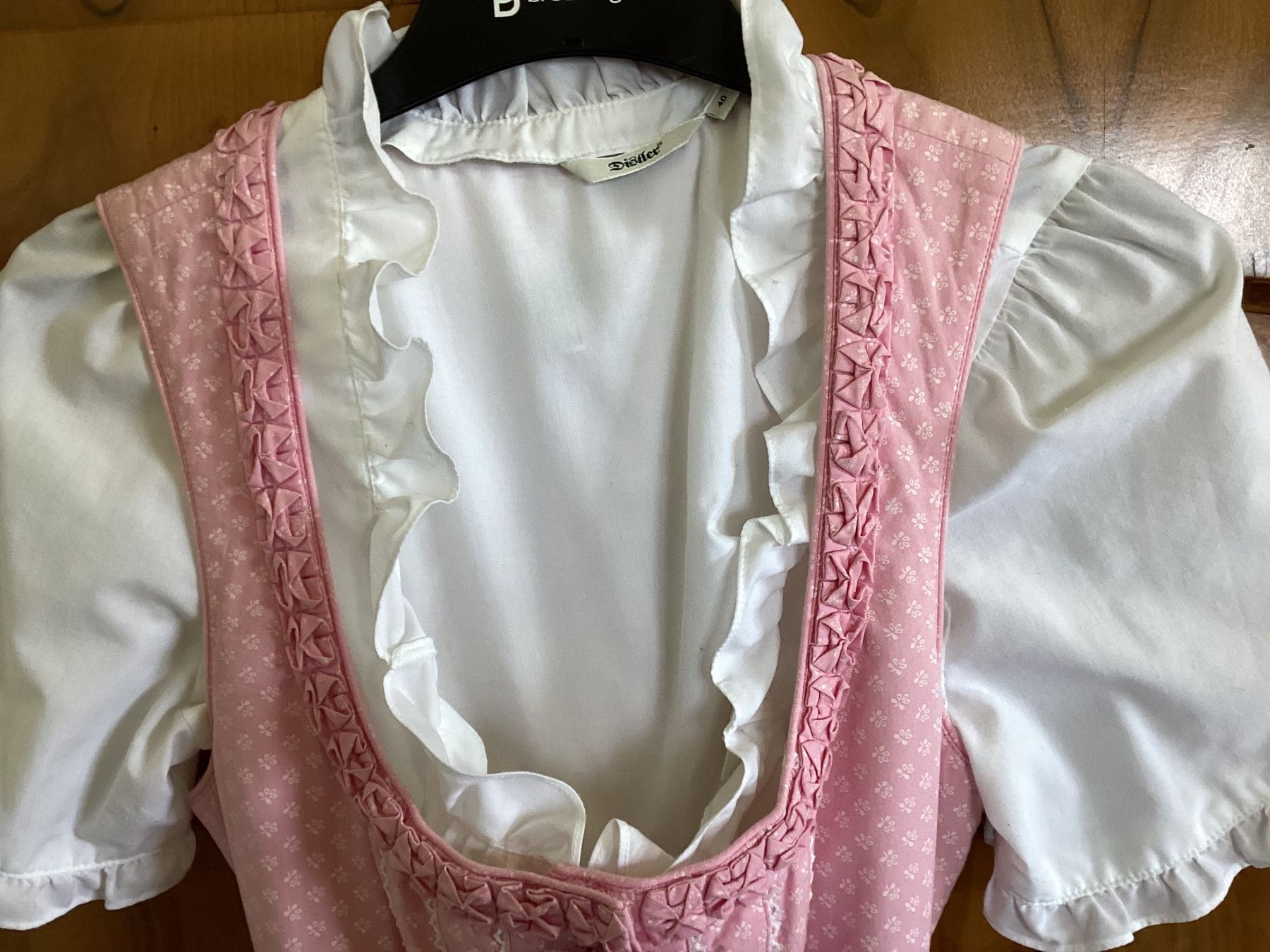 Vestiti: Distler, Dirndl mit Bluse, Gr. 38/40 – Usato da Salenstein venduto da Esprit57 1