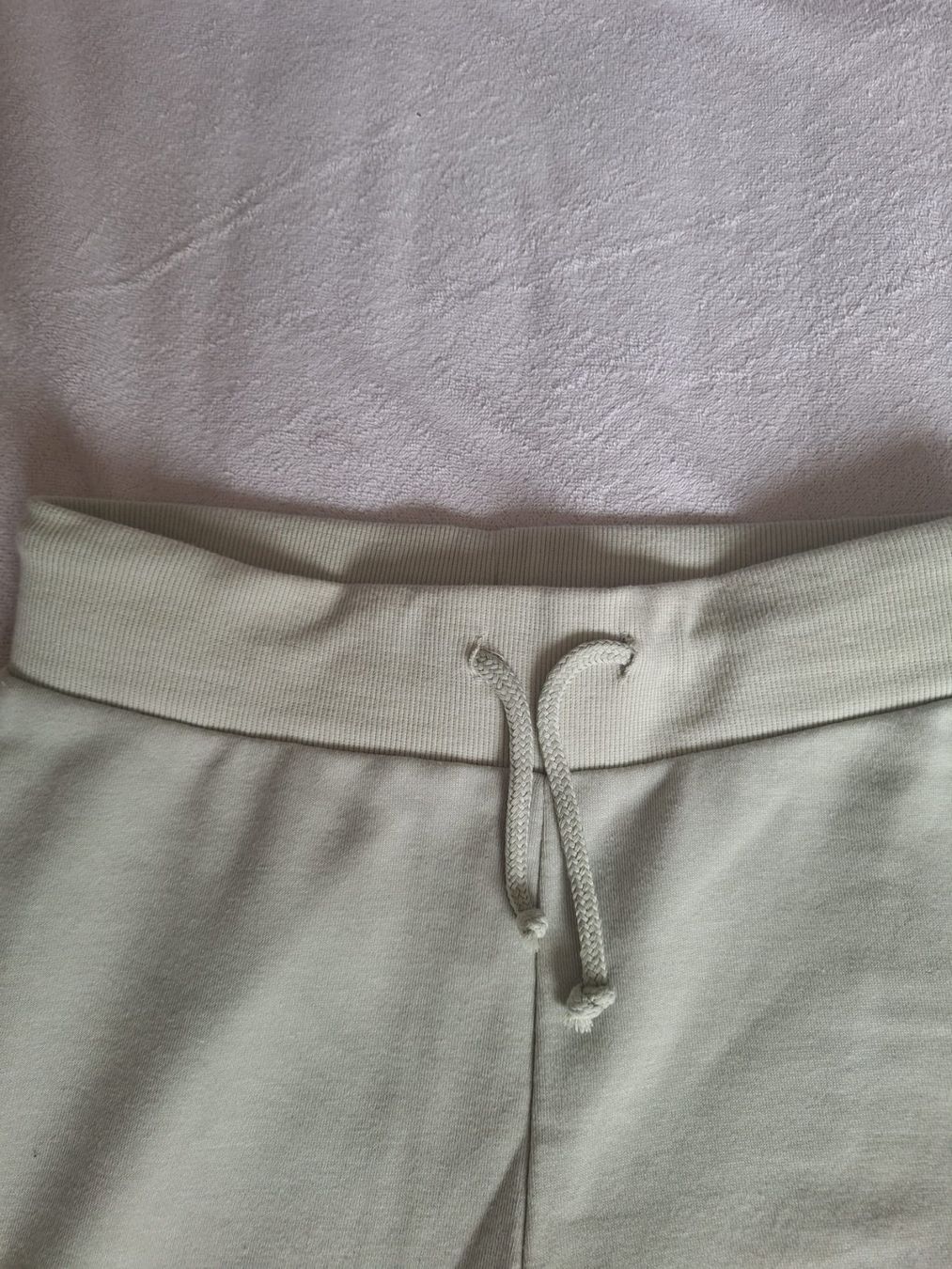 Lots de vêtements: Sport / Jogging-Anzug "S" – D'occasion à Embrach par Alian1 1