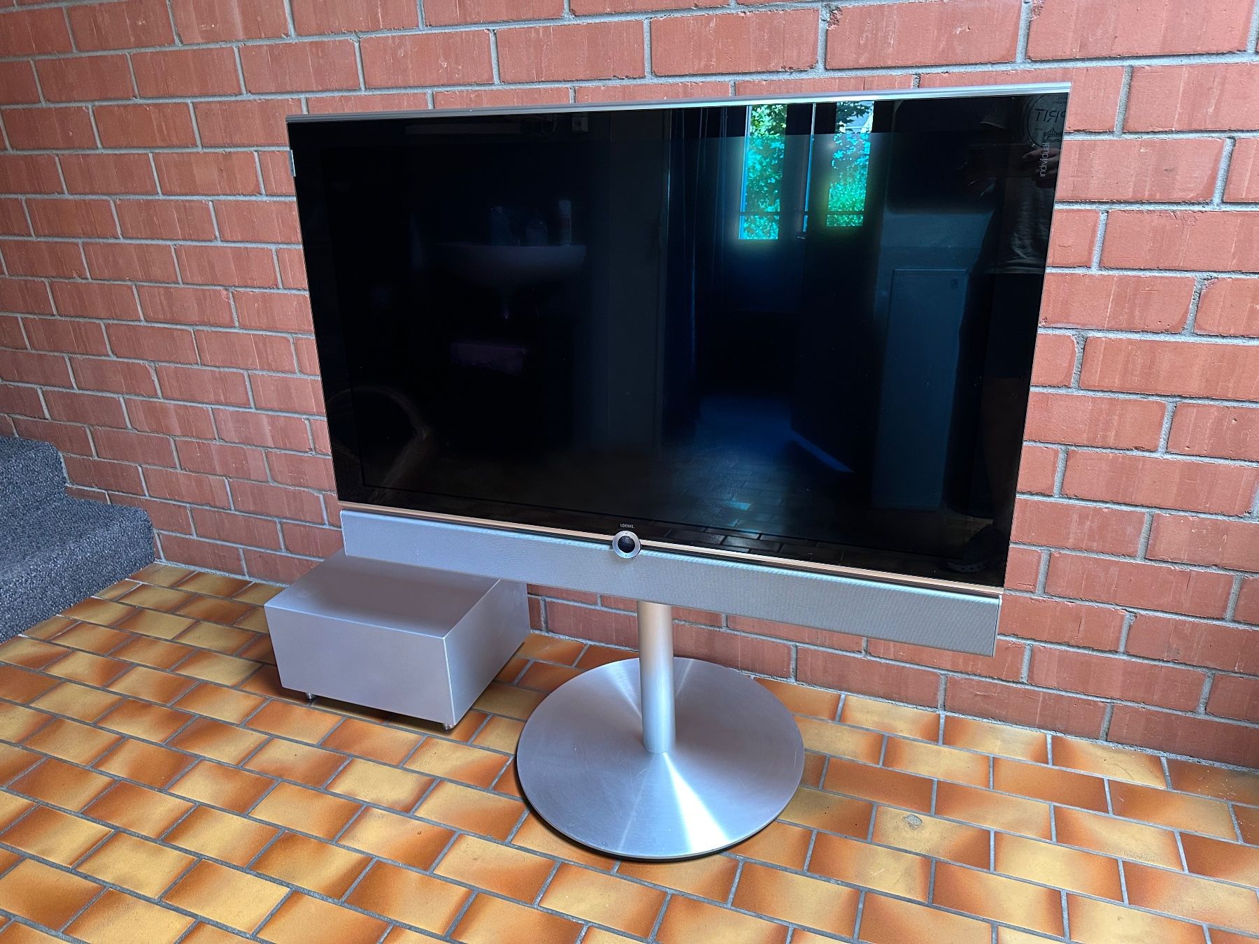 Loewe Fernseher: Loewe Individual 46 , Loewe Subwoofer – Gebraucht aus Schüpfen von schumi75