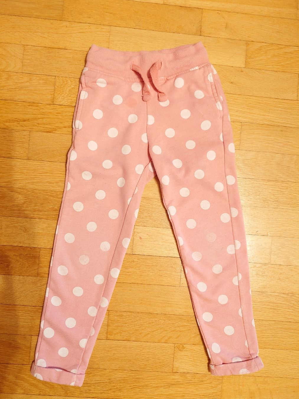 Pantaloni: Mädchen Jogginghose, Grösse 104 – Usato da Uster venduto da snowy_6