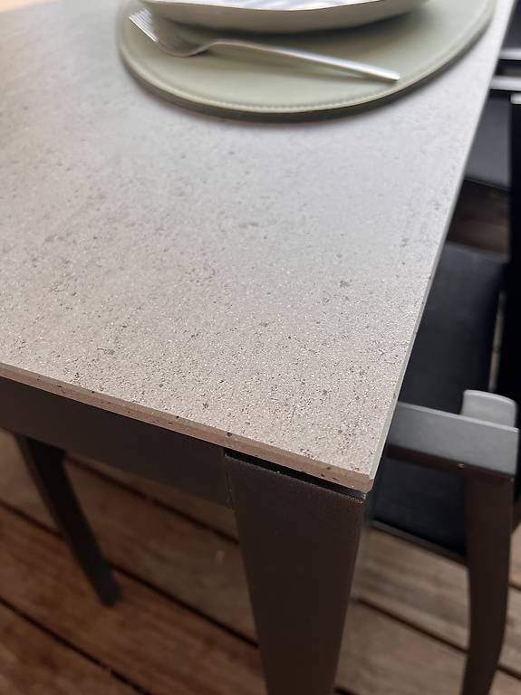 Set de table et chaises: Gartentisch mit 6 Stühlen – D'occasion à Horw par JasminIsenschmid 4