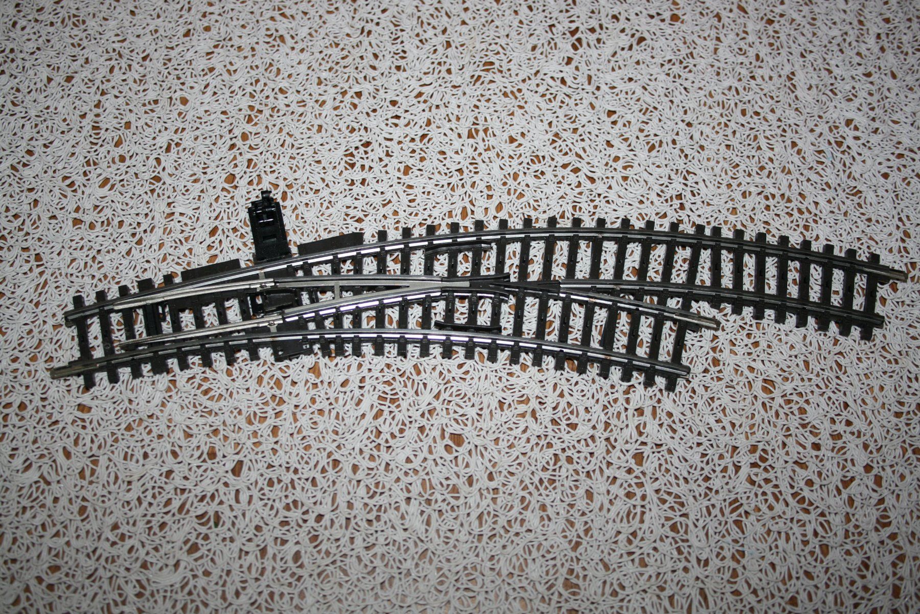 Märklin Modellini di ferrovie: Märklin 2269 K-Bogenweiche ohne Antrieb – Usato da Bavois venduto da Alainuldry