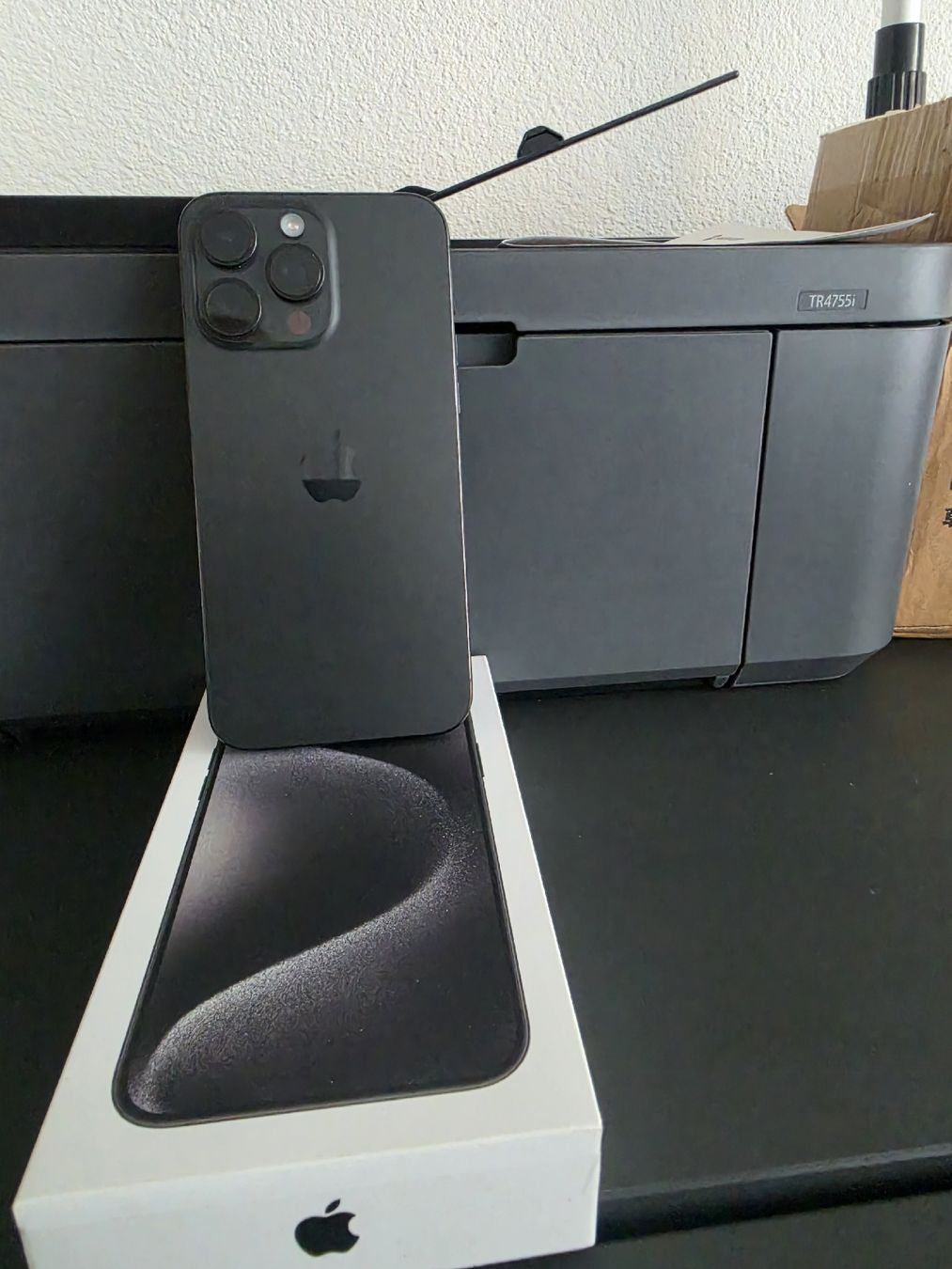 Apple Portables: iphone15 pro max 256GB  – D'occasion à Oberuzwil par CM1983 1