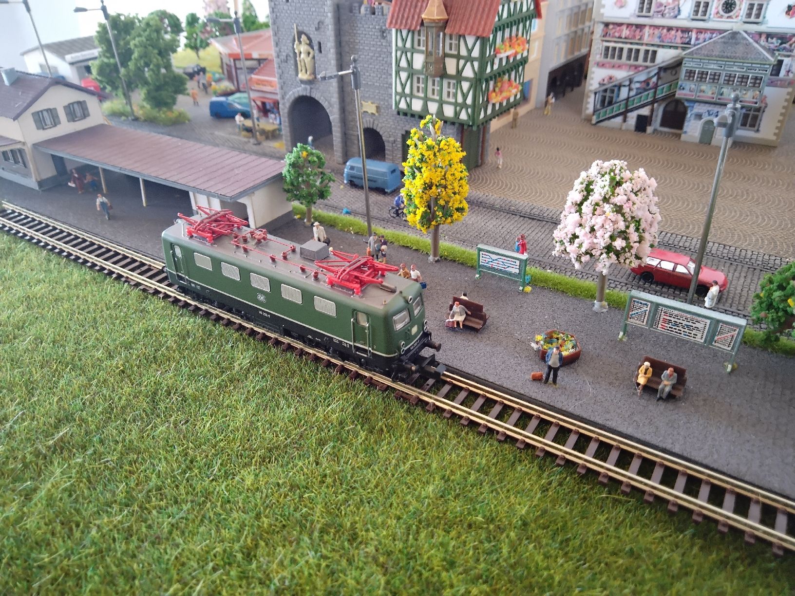 Trix Modelleisenbahnen: Minitrix DB BR141 DCC Sound Neuwertig – Neu und originalverpackt aus Romanshorn von jar_rxt9 1