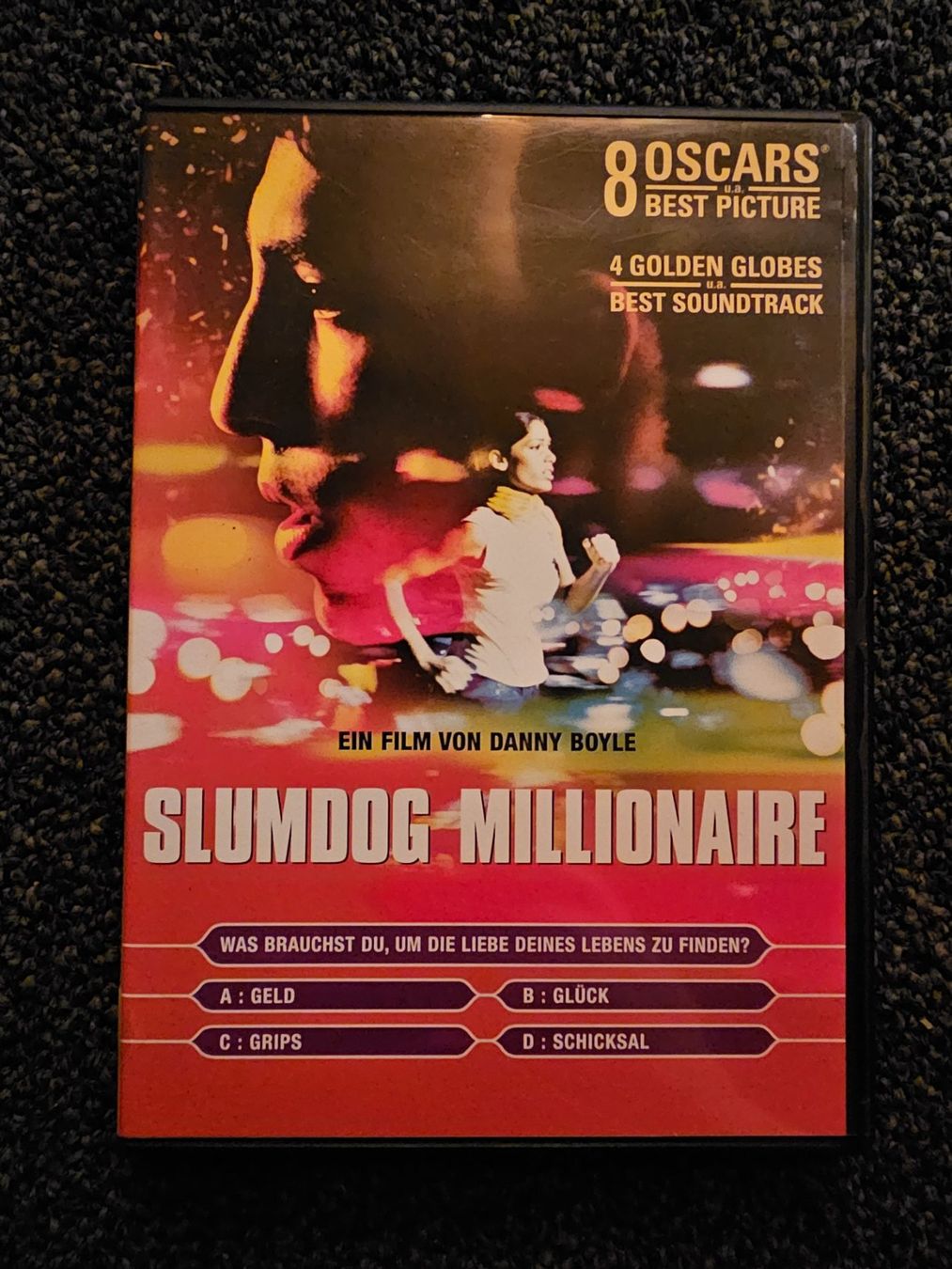 Tutti i DVDs: SLUMDOG MILLIONAIRE(14375) – Usato da Ruswil venduto da M71