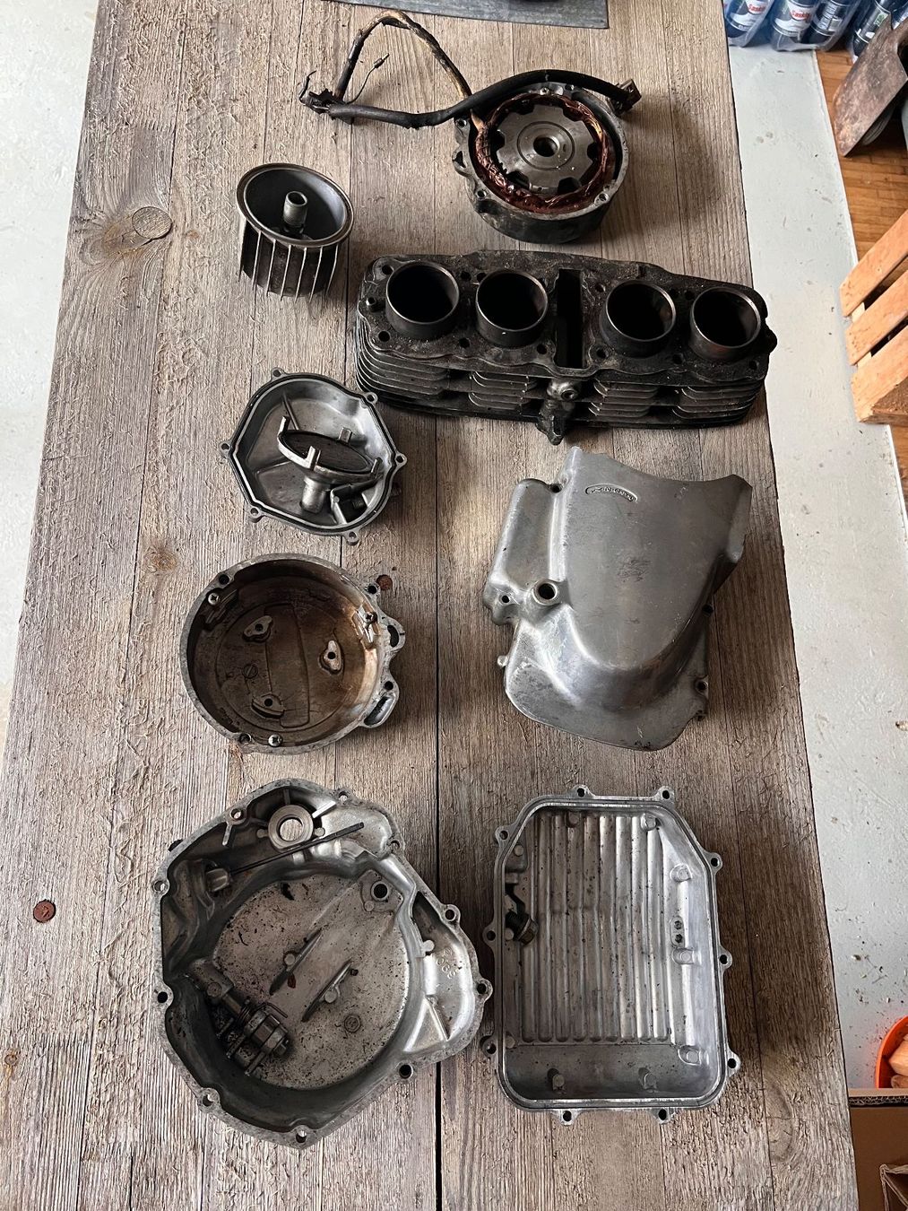 Honda Altro: Motor-Ersatzteile Honda CB550 – Usato da Mühlau venduto da urb_5x9h