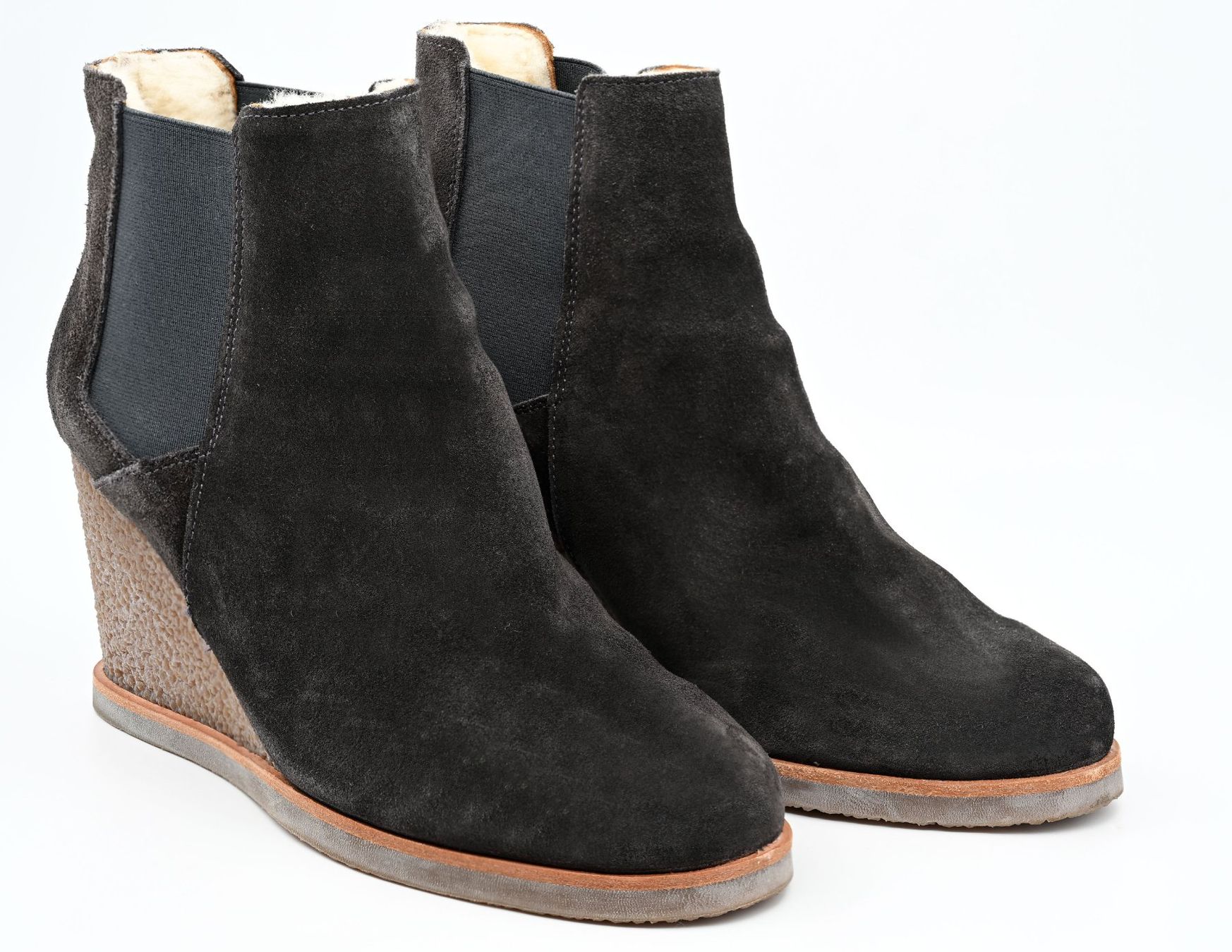 Navyboot Scarpe da donna: Navyboot Wildleder Stiefeletten mit Keilabsatz, Grösse 38 – Usato da Dürnten venduto da pema28 3