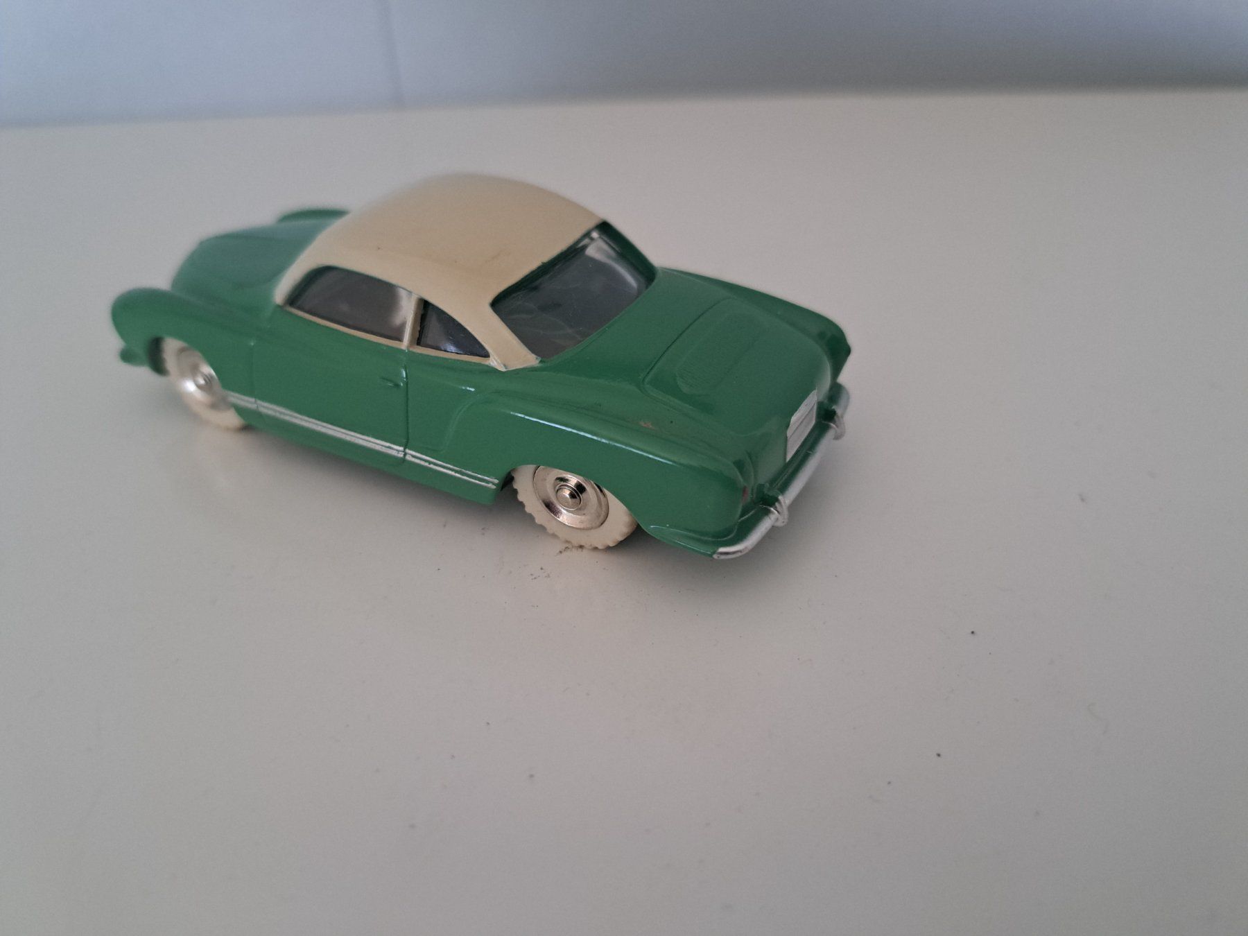 Dinky Toys Modellautos: VW Karmann Dinky Toys Neu – Neu (gemäss Beschreibung) aus Emmenbrücke von bikesandmore75 2