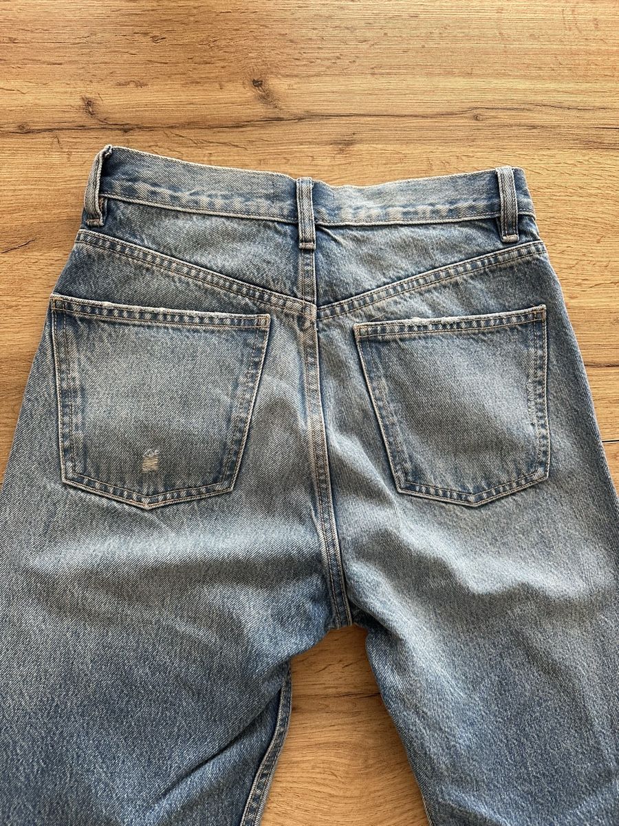 Zara Jeans: Zara gerade Jeans – Usato da Urdorf venduto da fairfashion 2