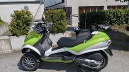 Piaggio MP3 400 i.e. – neue pneus, bremsen! mfk. 08.2027