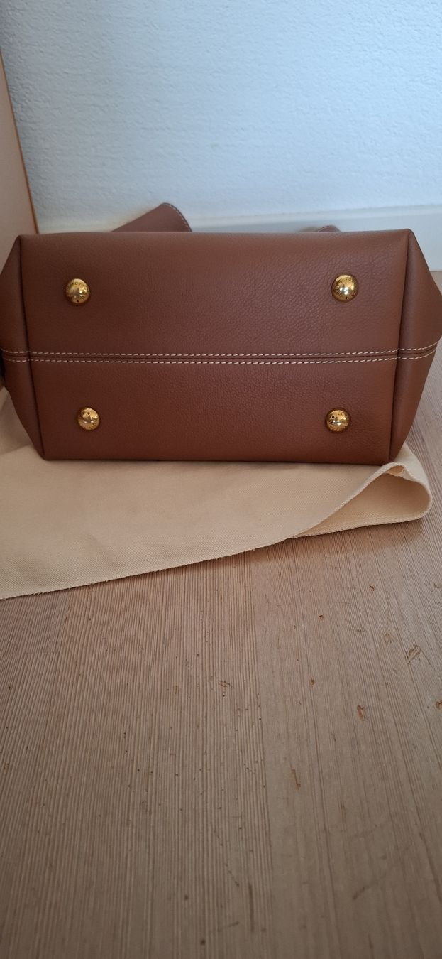 Louis Vuitton Sacs femmes: Louis Vuitton Low Key Hobo PM Cognac - wie neu – D'occasion à Triesen par Oskidi20 6