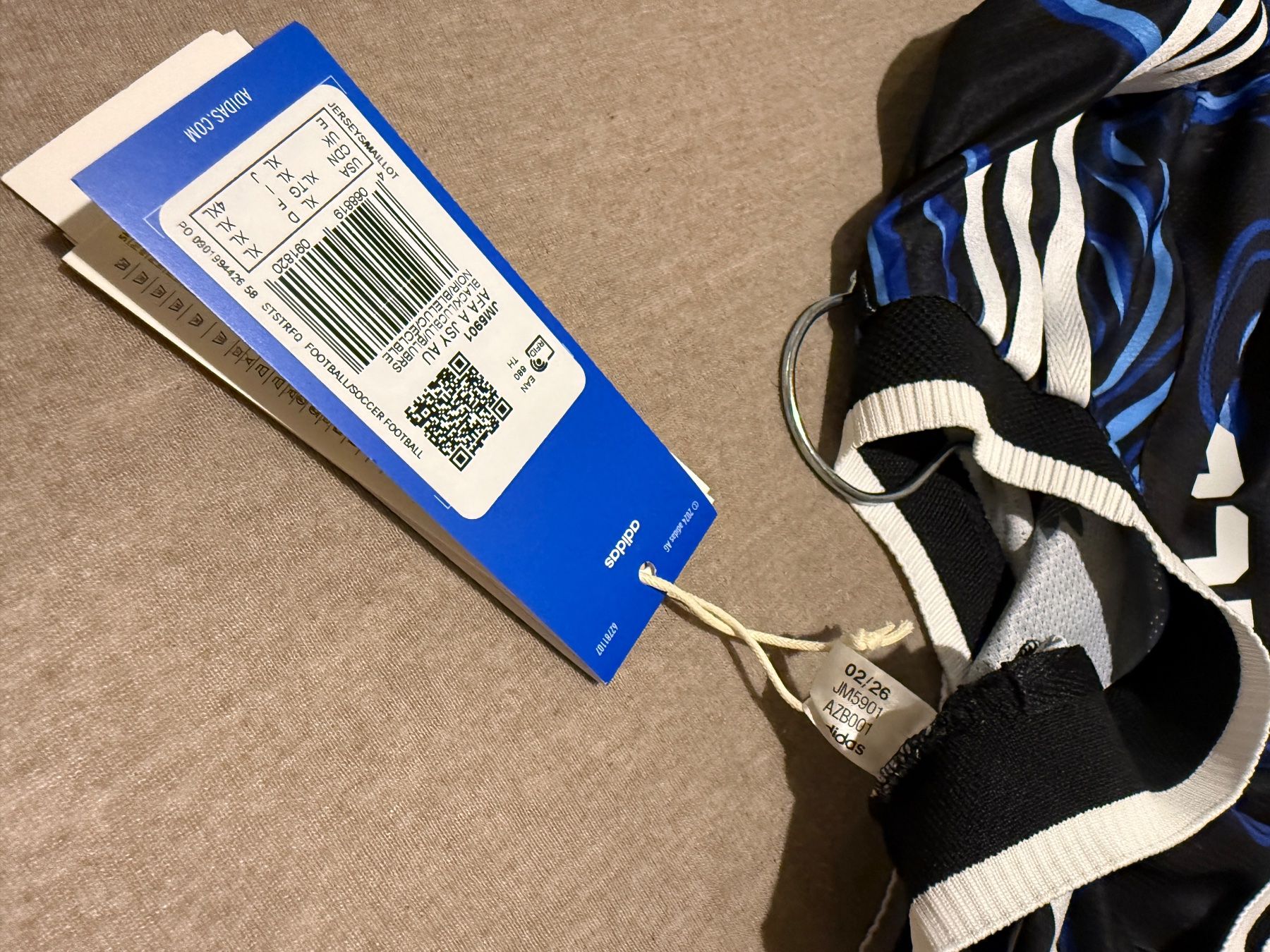 Adidas Maillots de corps & Pantalons: Messi Argentinien WM Authentic Trikot XL – Neuf (Voir description) à Koblenz par Maestro_TCG 6