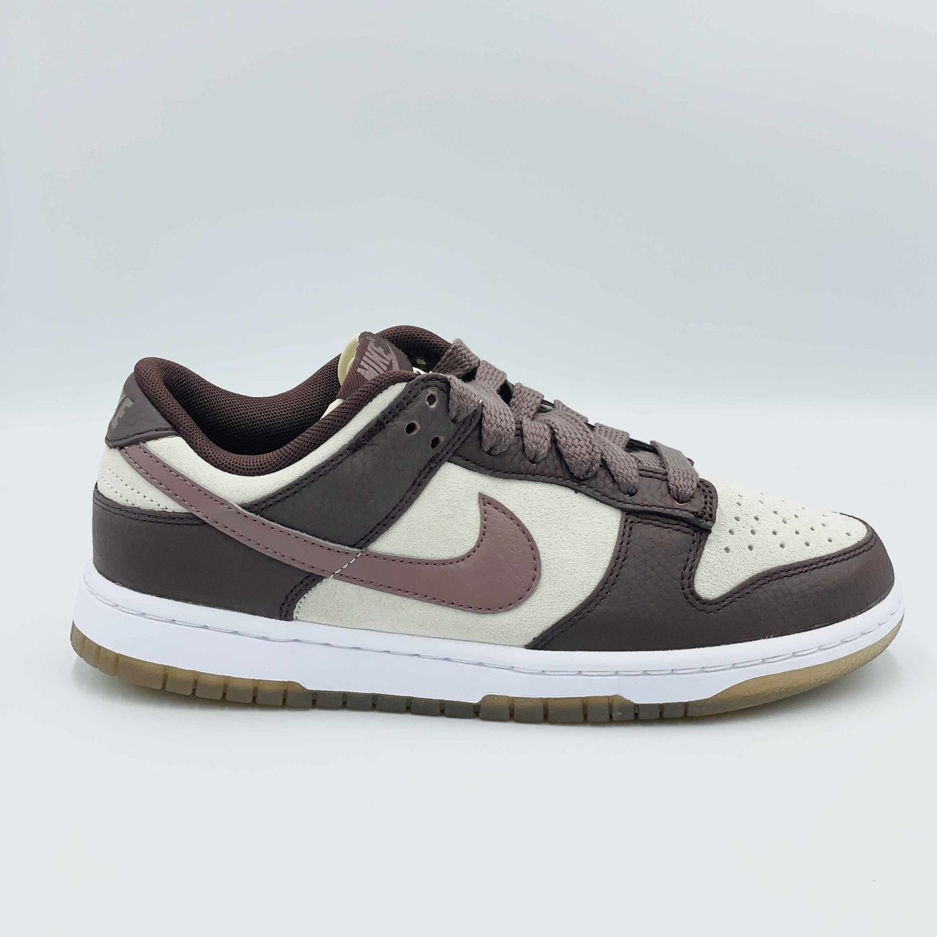 Nike Scarpe da donna: Nike Dunk Low Plum Coconut Milk EU 46 – Nuovo e nell'imballaggio originale da Erlinsbach venduto da sasneakers 1