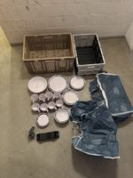 Campinggeschirr Kunststoff Set mit Tassen und Tellern