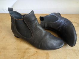 Think-Stiefeletten aus schwarzem Leder