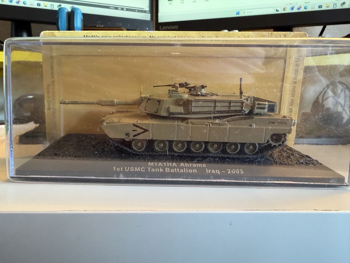 Modellbausätze & Standmodelle: M1A1HA Abrams Panzer Irak 2003, 1st USMC Tank Bataillon – Neu und originalverpackt aus Niederhasli von Dully16