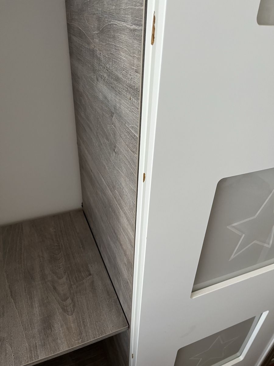 Armadi: Kinder-Kleiderschrank grau/weiss – Usato da Aadorf venduto da Briana00 4