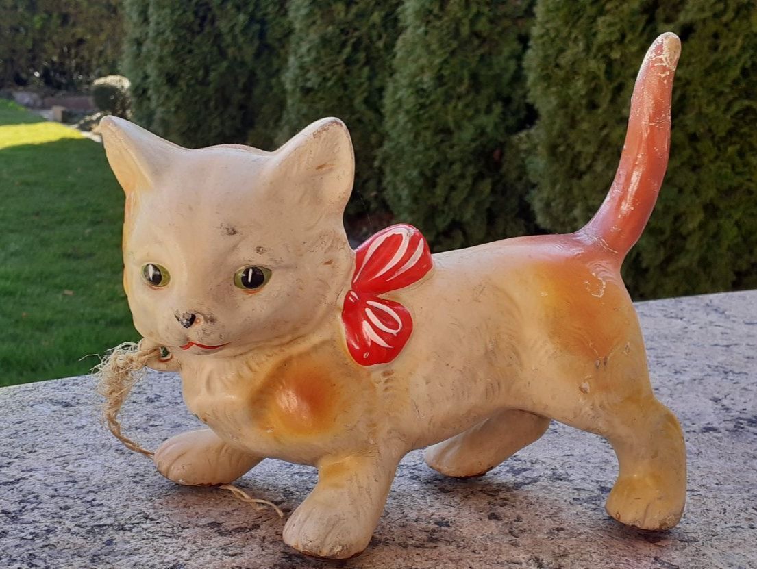 Spielzeuge: Spielzeug Katze auf Rollen antik – Gebraucht aus Mörschwil von antiksalon 4