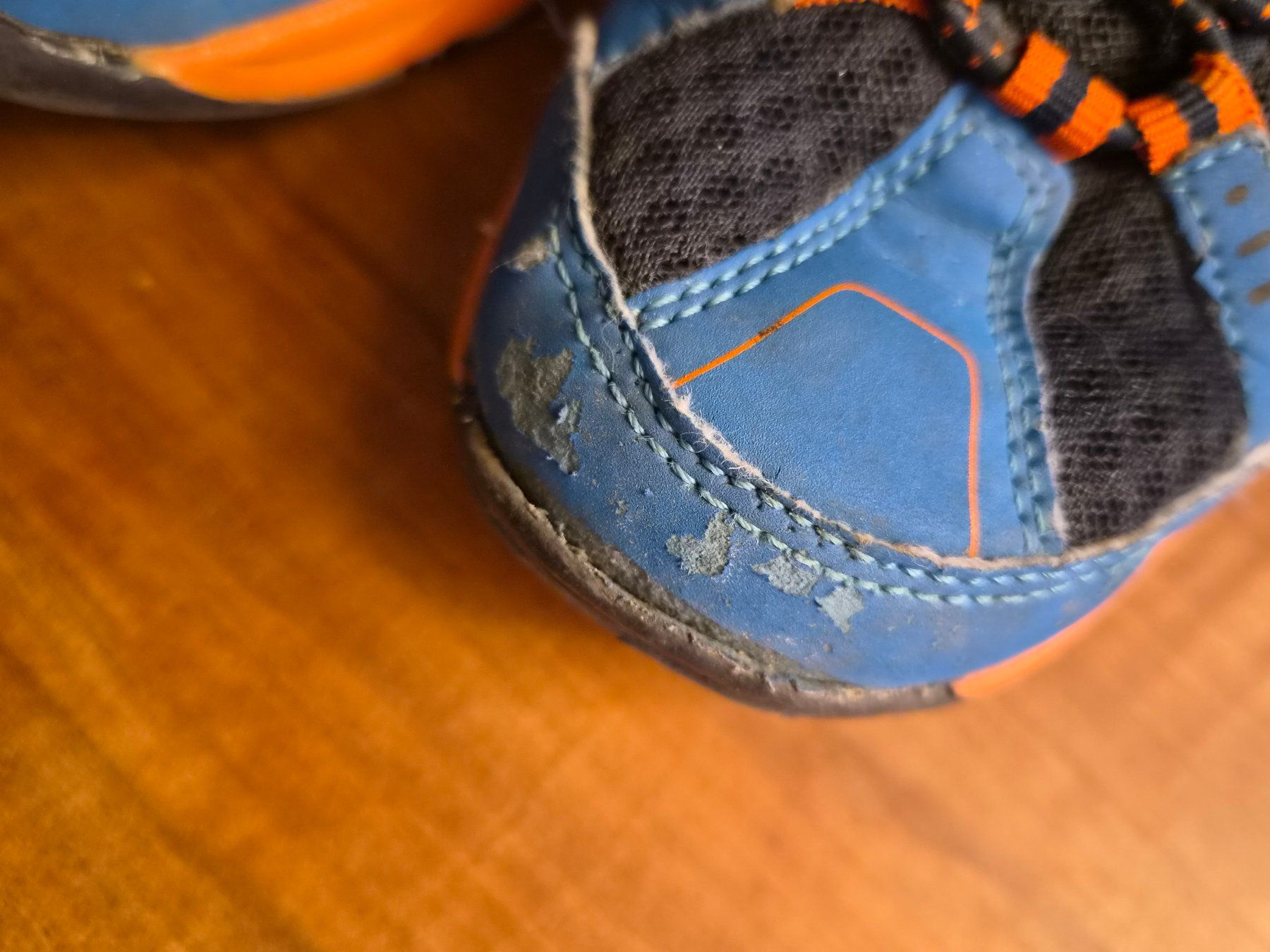 Schuhe für Jungen: Trekkingschuhe / Turnschuhe 34 – Gebraucht aus Giswil von monimaus08 1