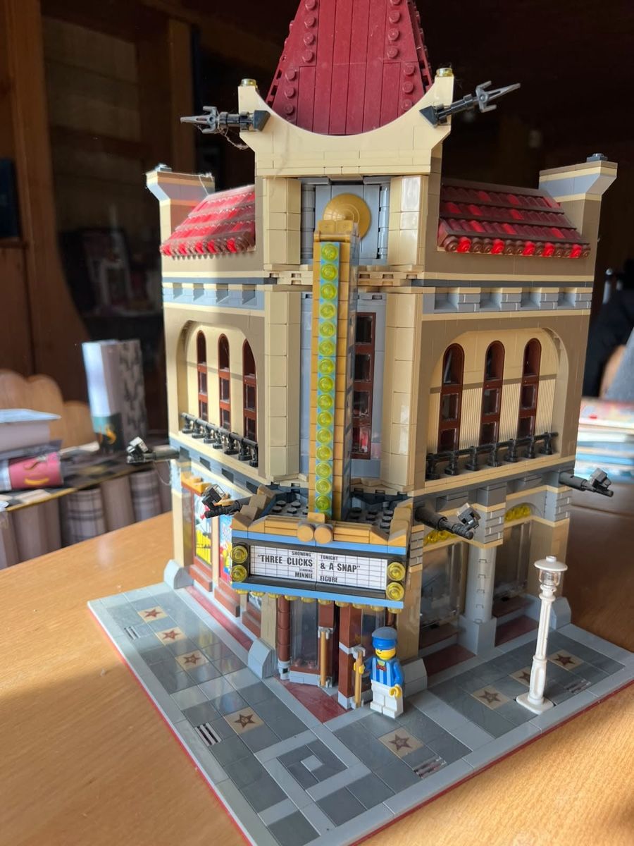 Kit di costruzioni: Lego Creator Expert Palace Cinema 10232  – Usato da Wattwil venduto da Weinachtsmann