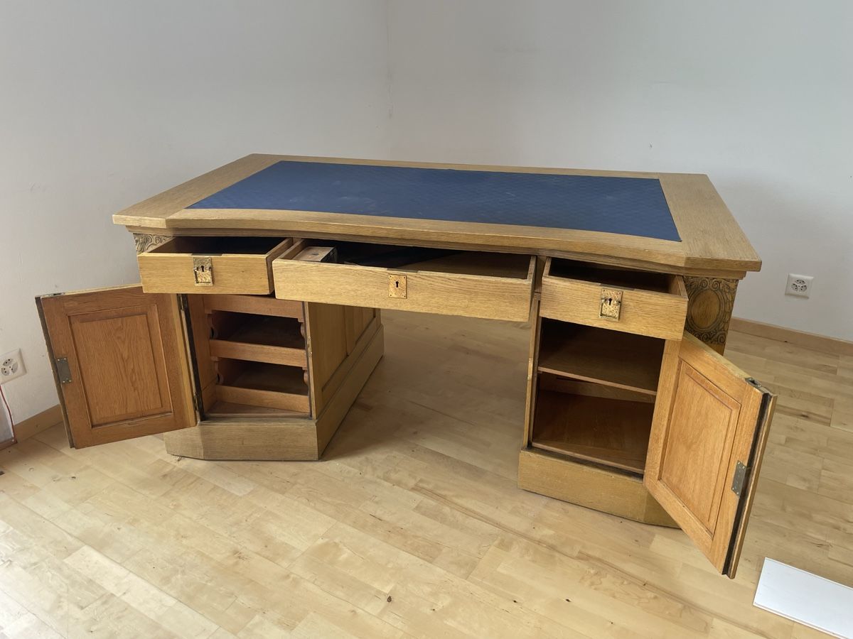 Bureaux: Schreibtisch  – D'occasion à Réchy par Olaf505 1