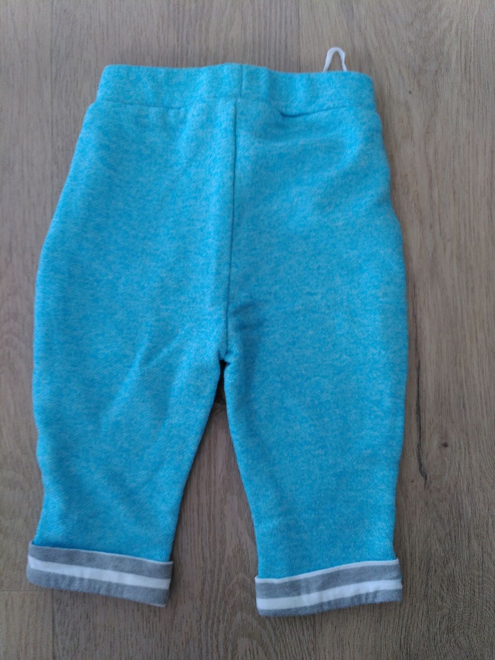 Hosen: Jogginghose türkis - Grösse 68  – Gebraucht aus Penthaz von ann_l7zt 1