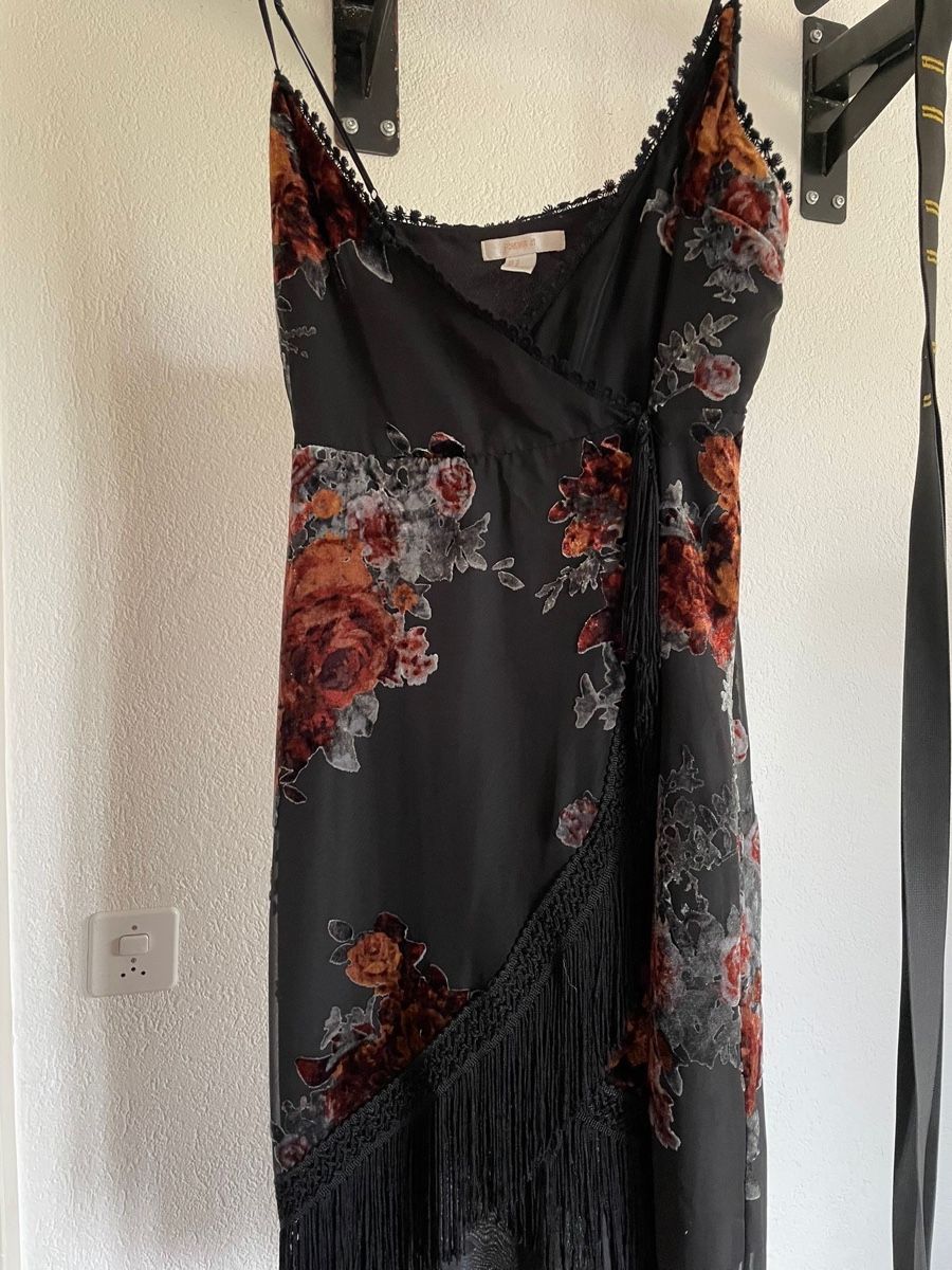 Kleider: Robe noire à fleurs Forever 21, taille M, avec franges! – Neu (gemäss Beschreibung) aus Vuippens von ale_6gkb 4