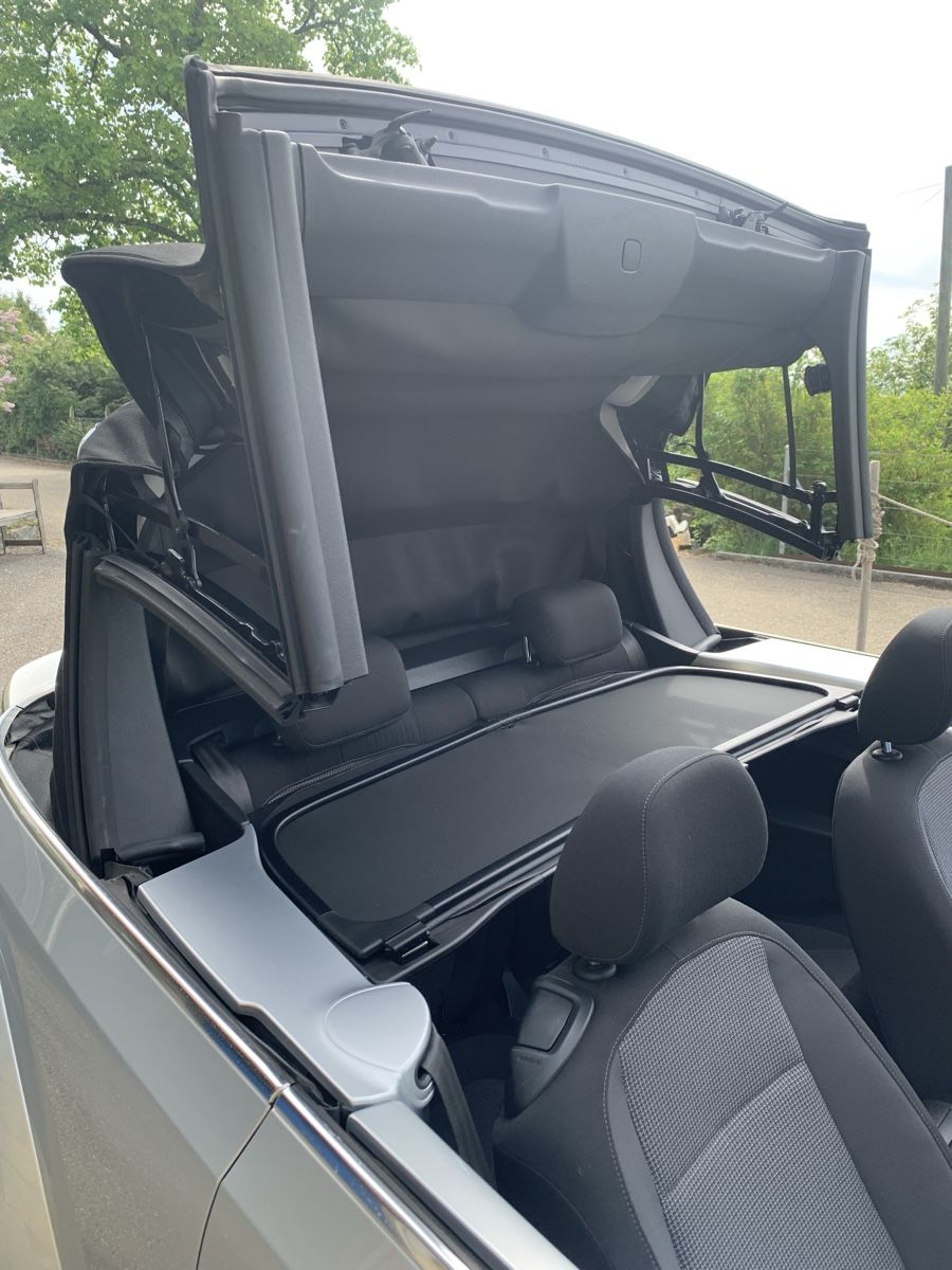 VW Autos: VW Beetle Cabrio 1.2 silber mit 60000 km – Gebraucht aus Lostorf von brusap 3