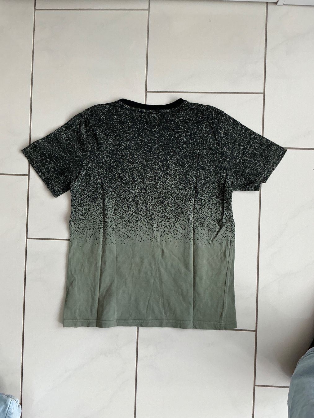 C&A Camicie, T-shirt & Polo: Schönes T-Shirt Gr.152 – Usato da Biel-Benken BL venduto da Sahra1 1