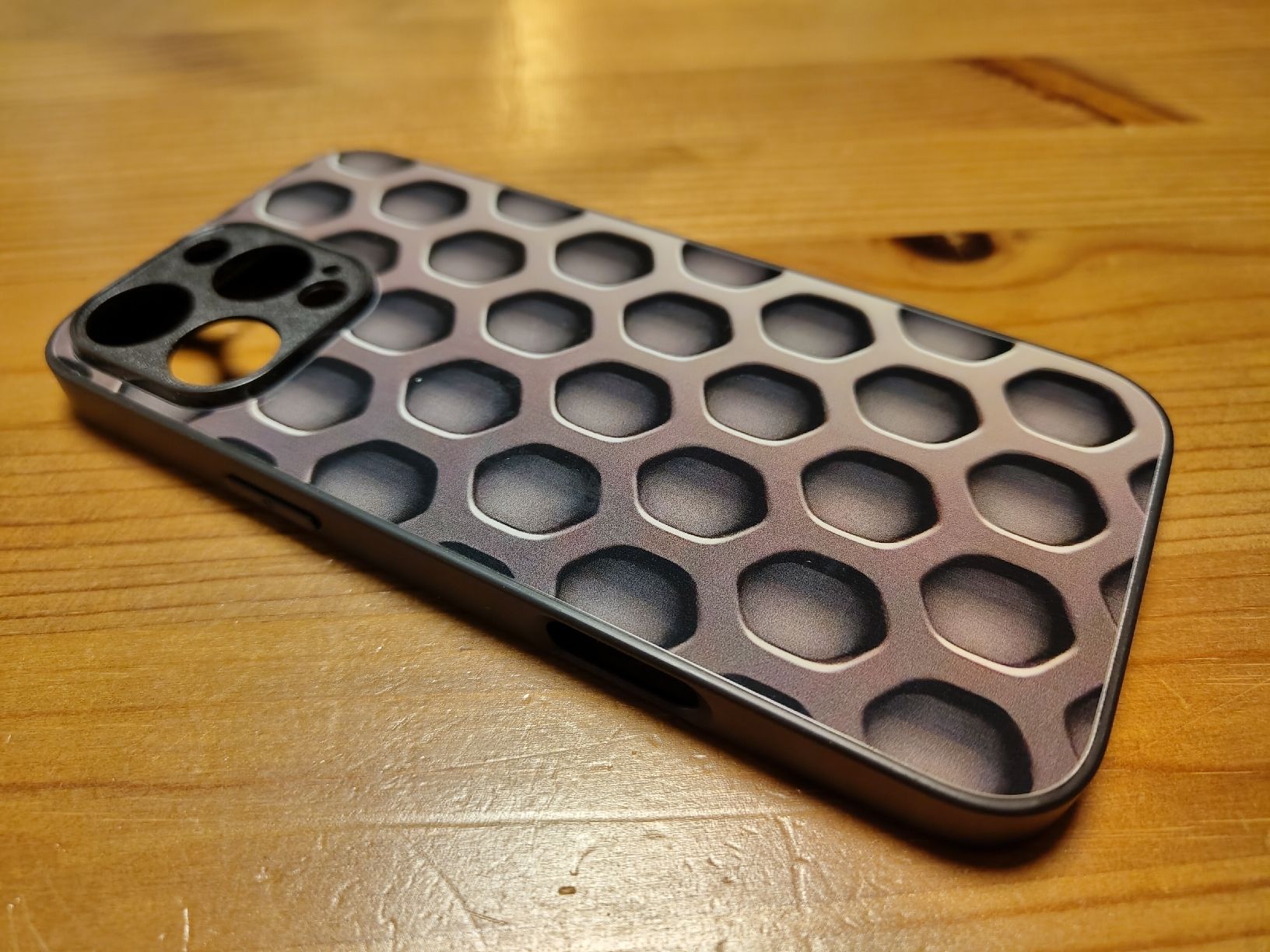 Apple Cover & Protezioni schermo: iPhone 16 Pro Max Hülle - Neu – Nuovo e nell'imballaggio originale da Zürich venduto da Almohammed