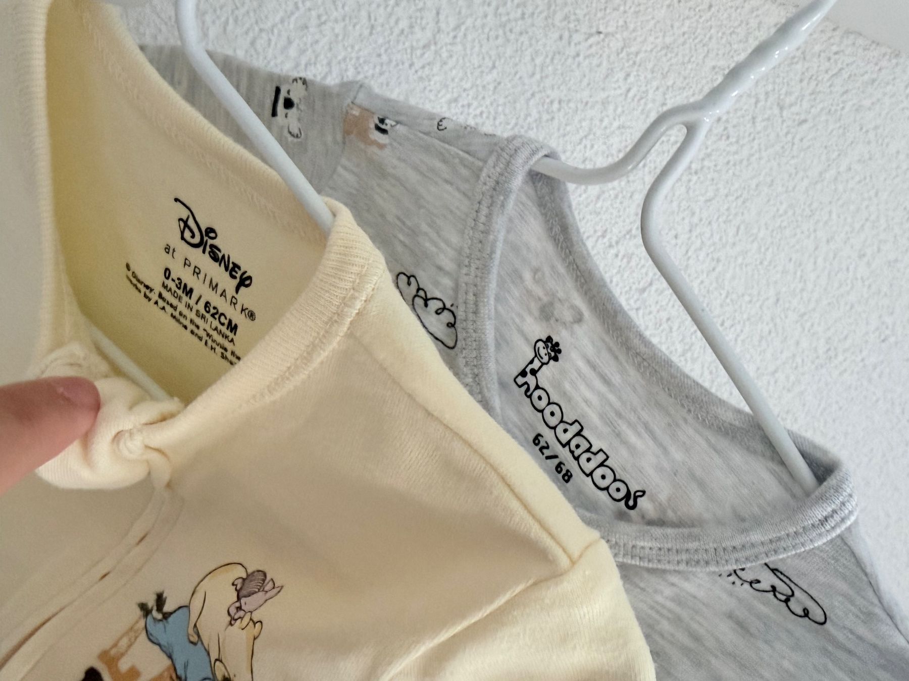 Pigiama & Simili: 2 Baby Strampler Gr. 62 Winnie Puuh & Koala – Nuovo (secondo la descrizione) da Rheinfelden venduto da car_67zz 3