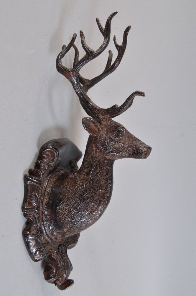 Skulpturen & Statuen: Hirsch Wandskulptur Metallguss gefasst – Gebraucht aus Walenstadt von apropo 2