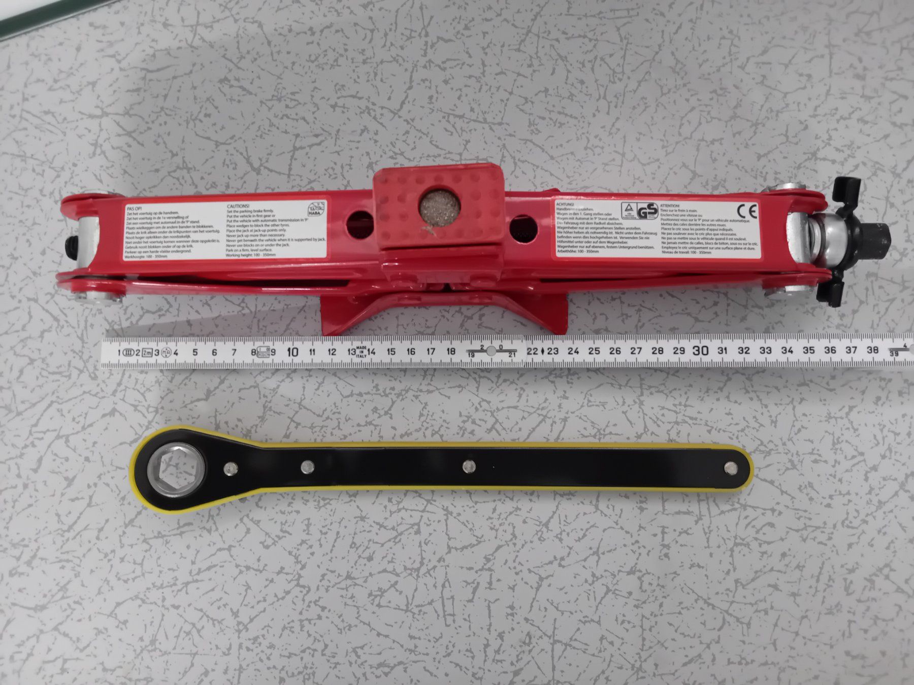 Tutti gli attrezzi: Wagenheber aus Metall – Usato da Bätterkinden venduto da 1judith 4