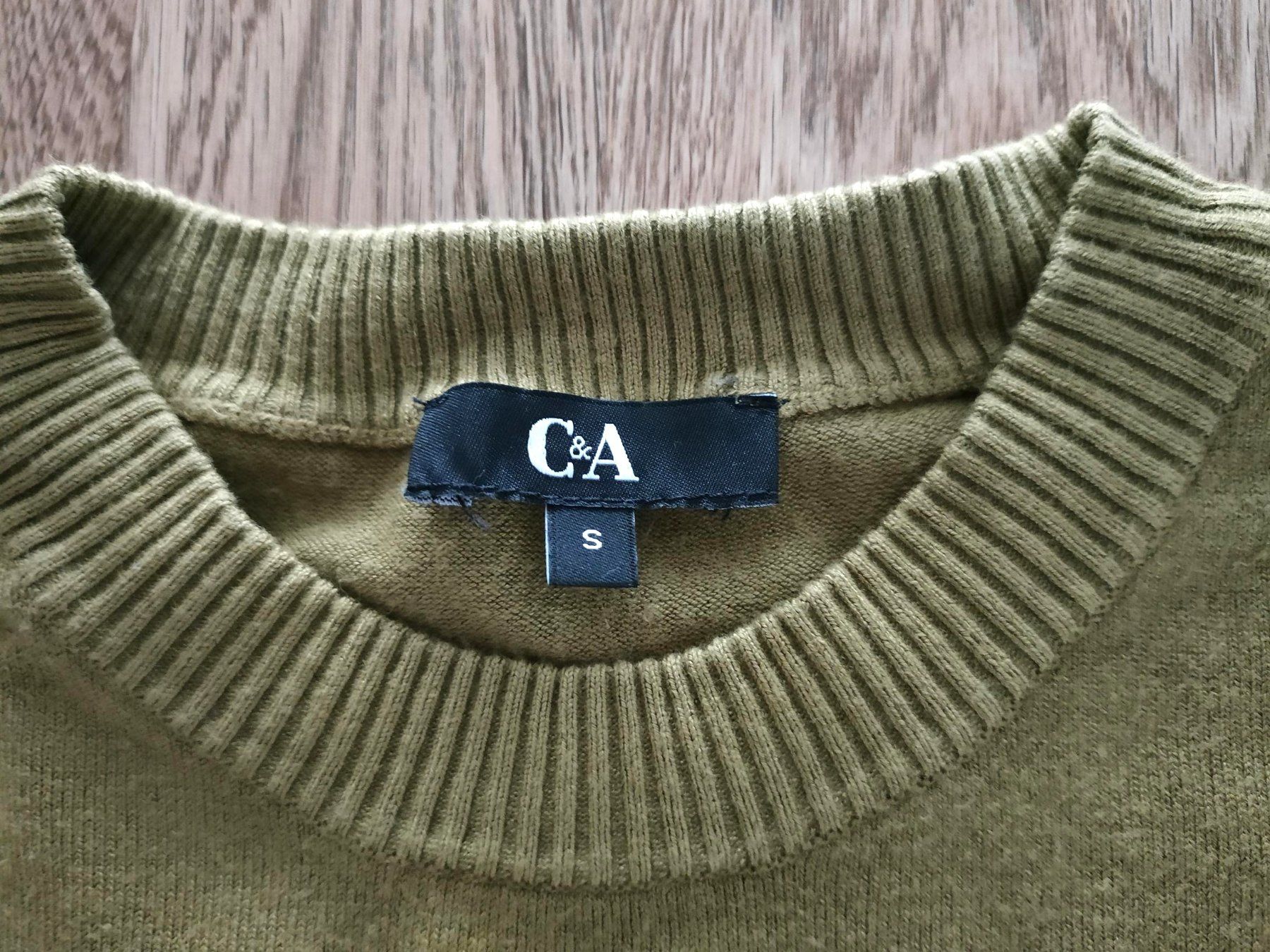 C&A T-Shirts: Strickshirt C&A, S, olivgrün – Gebraucht aus Suhr von sternenklar0305 1