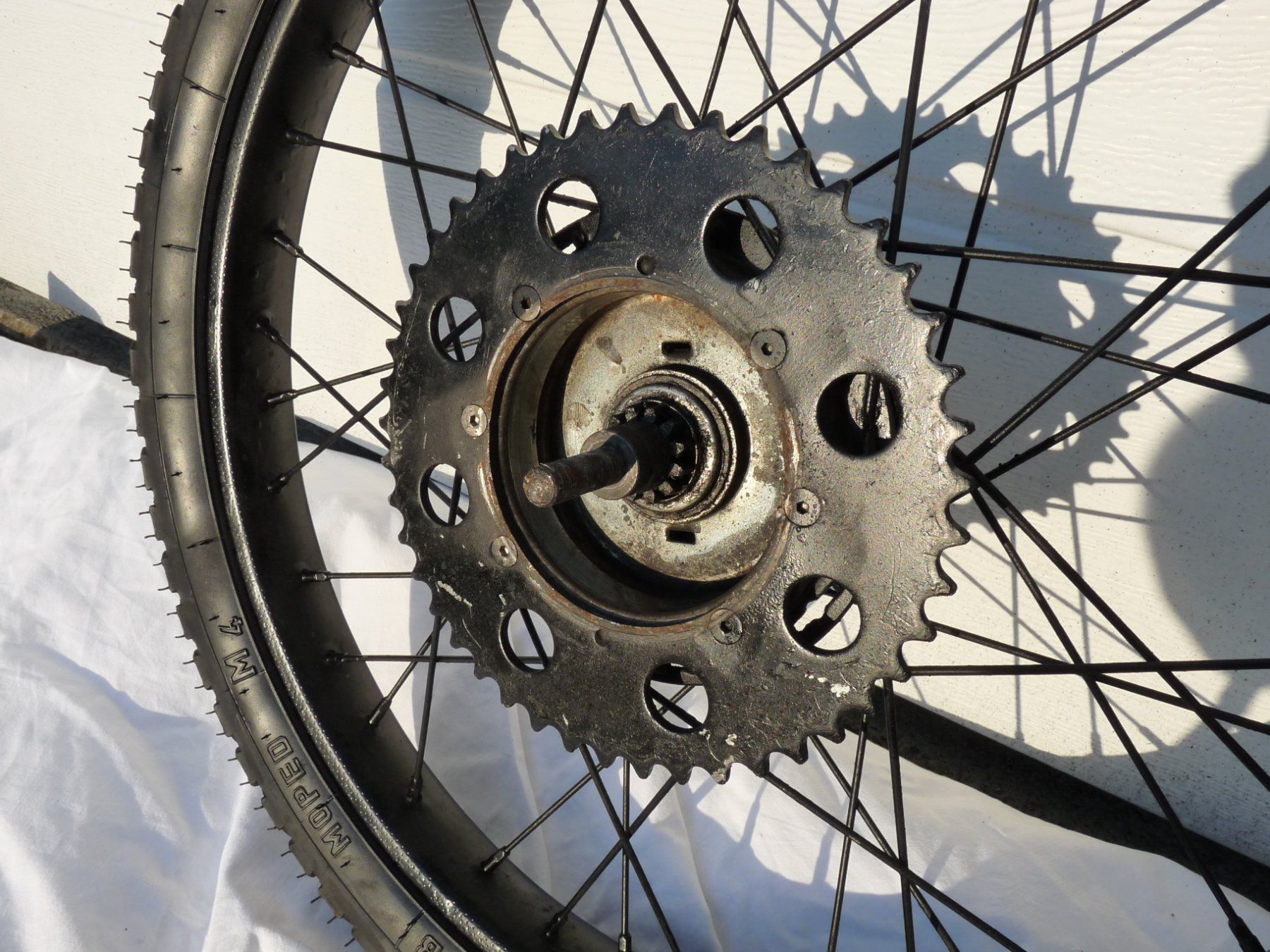 Puch Parti ricambio per ciclomotori: Puch X30 Speichenrad hinten Rücktritt – Difettoso da Oberdorf BL venduto da Chrigi7073 1