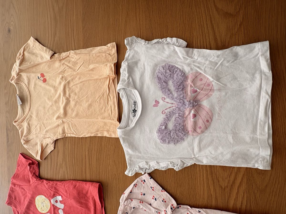 Lotti & Set di vestiti: Lotto t-shirt bambina  – Usato da S. Antonino venduto da FedeKikka88 3