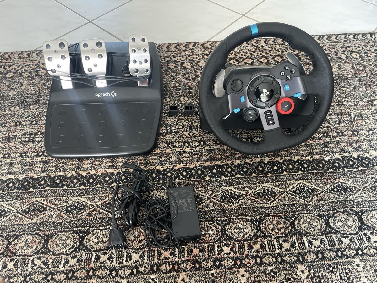 Logitech Manettes: Logitech g29 Driving wheel – D'occasion à Jona par jon_q7zr