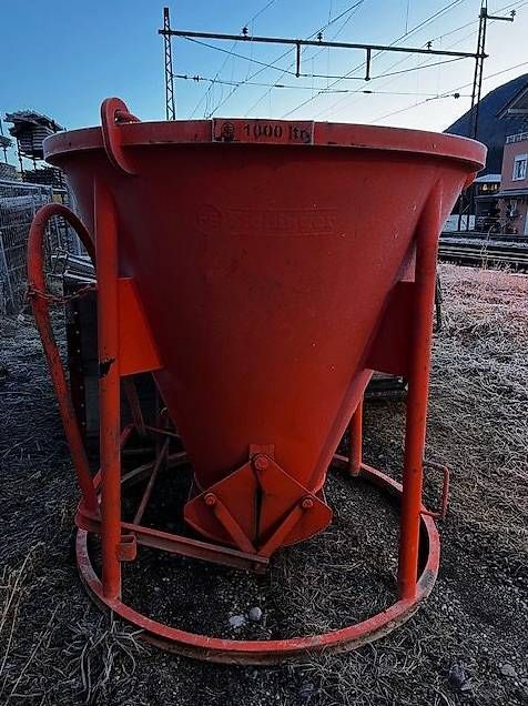 Conteneurs de construction: Betonsilo 1000liter – D'occasion à Mauren par Fuerst1