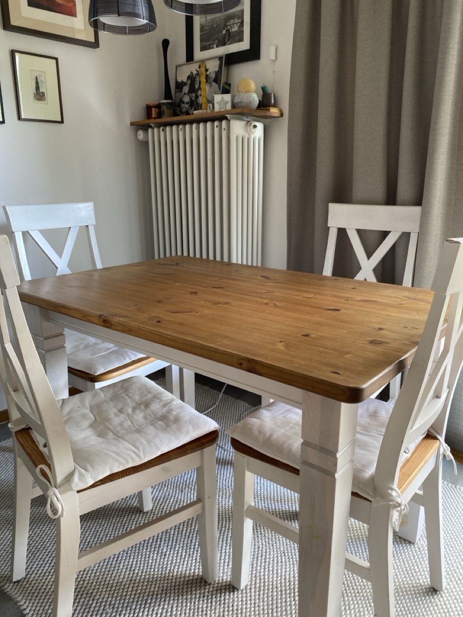 Set di tavolo e panche: Rustic Pine Dining Table & 4 Chairs - Perfect for cozy winte – Usato da Zürich venduto da oosterparker 3
