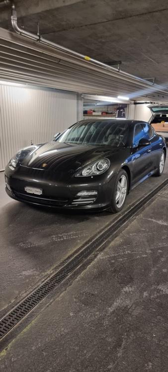 Porsche Panamera 4s