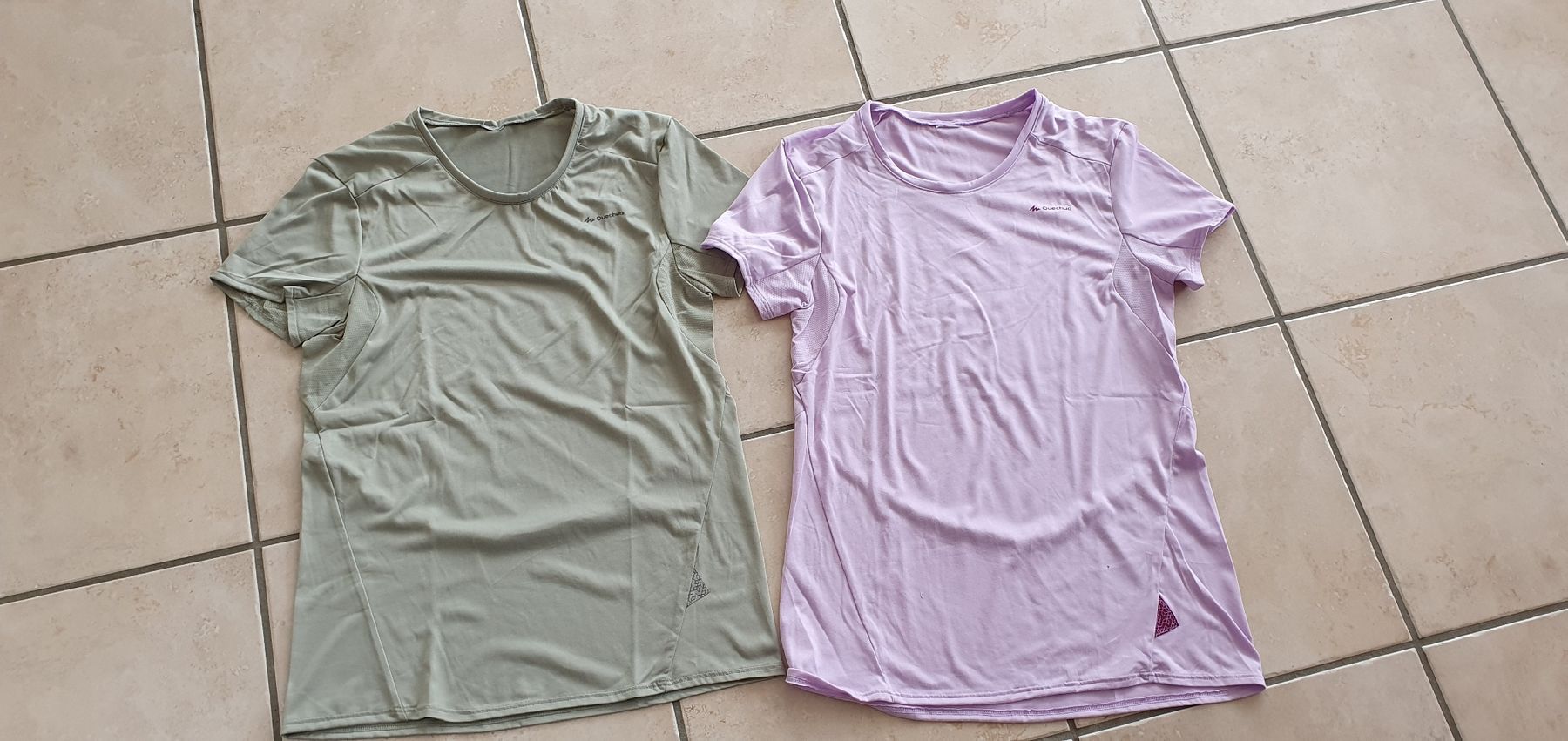 T-Shirts: Lot de 2 t-shirt Quechua S – Gebraucht aus Moutier von mar_7nrw