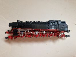 Jolie locomotive à vapeur 