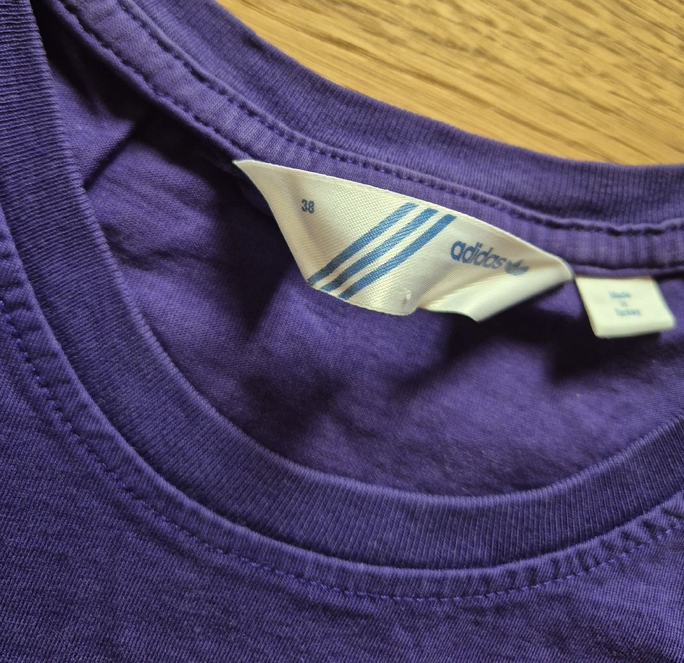 Adidas T-Shirts: T-Shirt "Adidas" (Gr. 38) – Gebraucht aus Gams von federli29 2