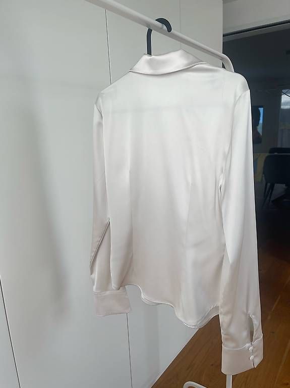 Chemisiers: Seidenbluse NEU – Neuf avec emballage d'origine à Erlinsbach SO par mel_9nj8 1